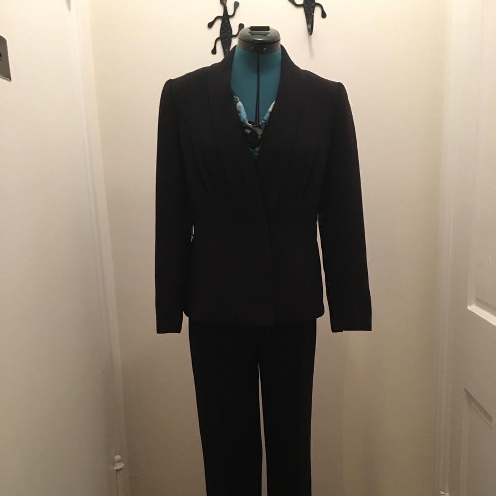 Tahari suit
